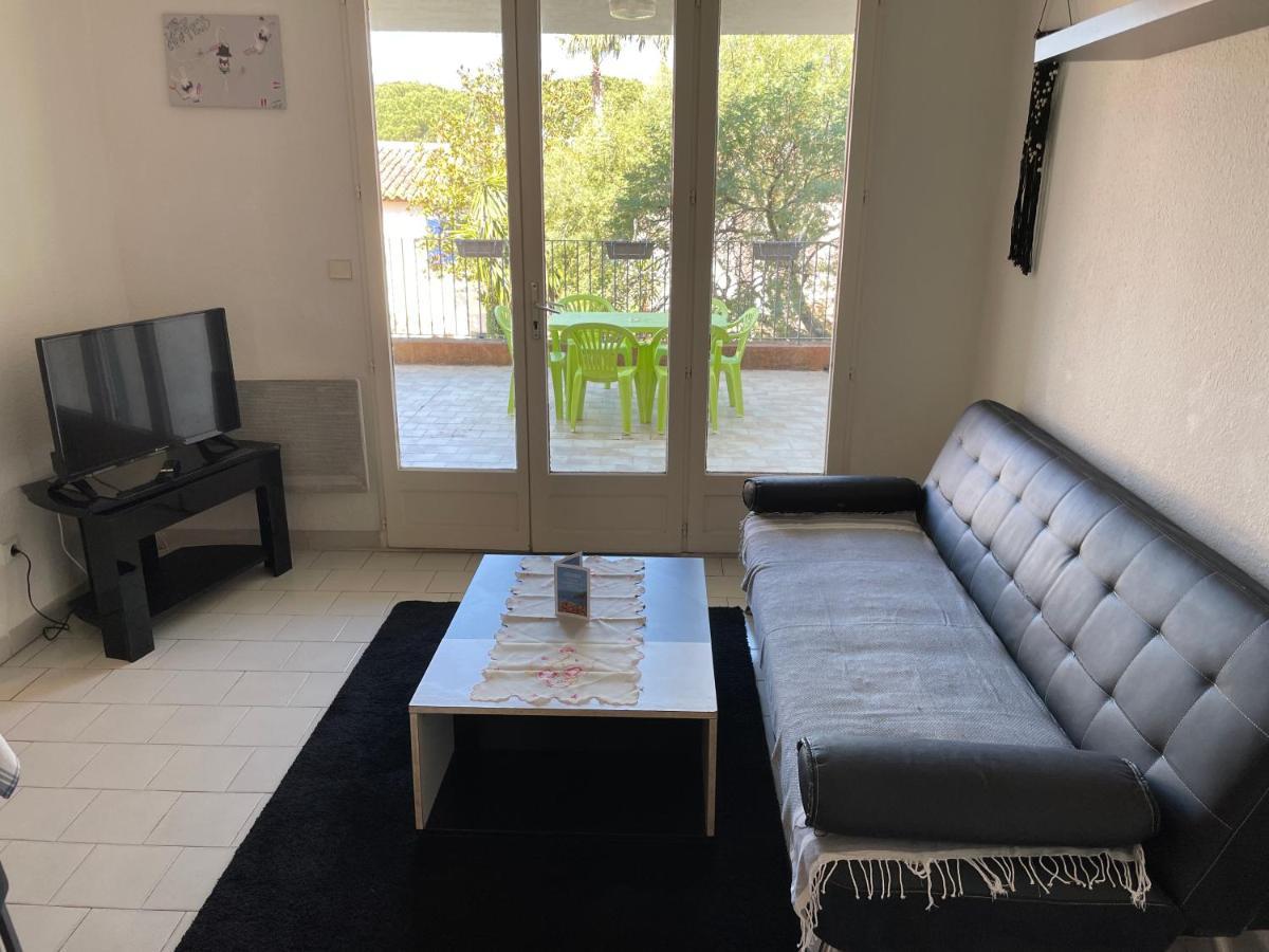 Apartment Port Cogolin With Garden View กรีโมด์ ภายนอก รูปภาพ