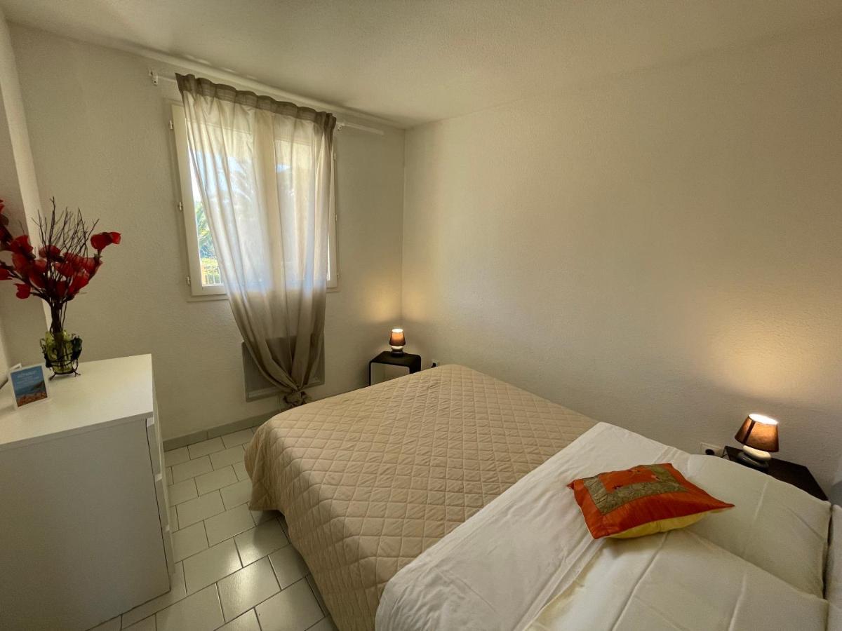 Apartment Port Cogolin With Garden View กรีโมด์ ภายนอก รูปภาพ
